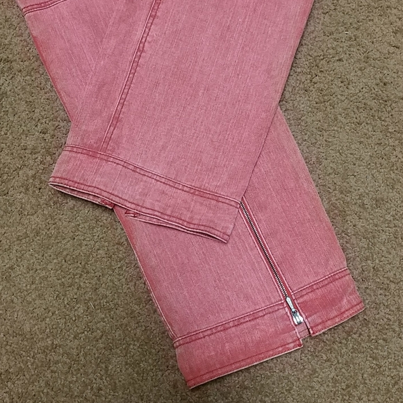 jeans..Firm - Picture 7 of 8